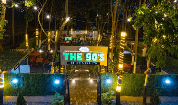 Entertainment and Atmosphere