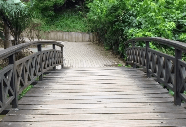 Ibb Golf Course Walkways