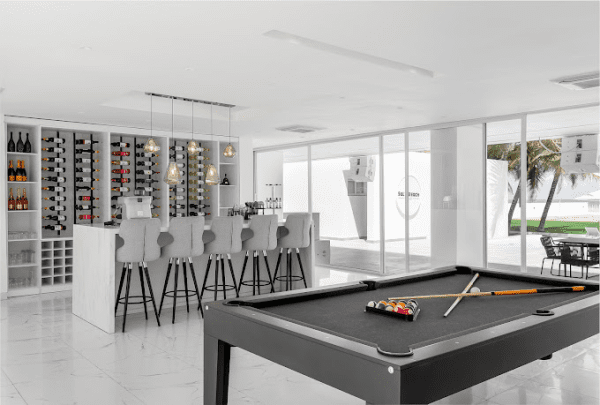 The Bar at Salt Beach Lagos: A Sip of Paradise