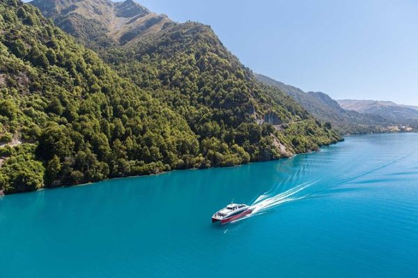 Cruise on Lake Wakatipu