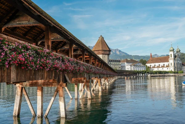 Chapel Bridge (Kapellbrücke)