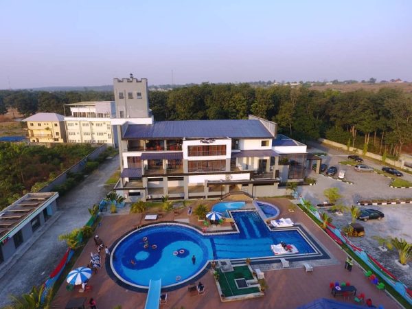 Crystal Lake Resort
