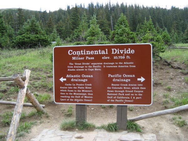 Continental Divide at Milner Pass