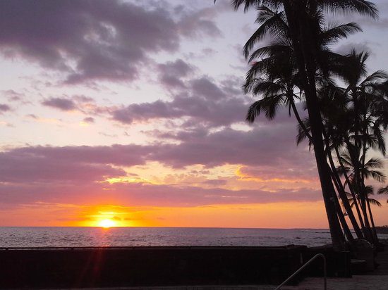 Sunset at Magic Sands Beach