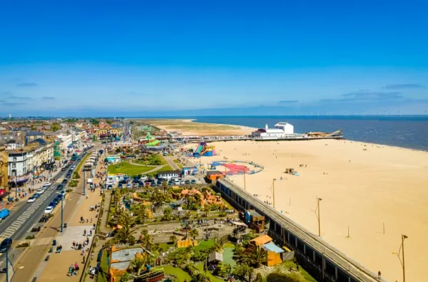 Golden Mile & Great Yarmouth Beach