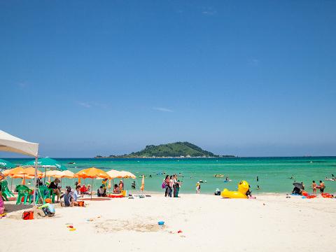 Hyeopjae Beach