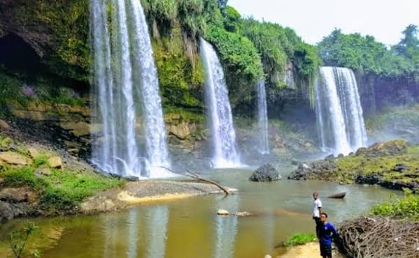 Awhum Waterfall