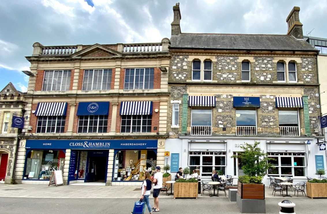 Dine on the High Street