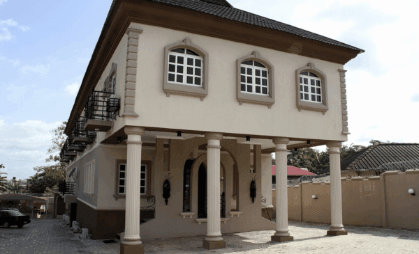 La Maison Hotels & Suites