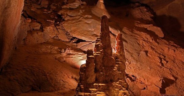 Cave of the Winds Mountain Park