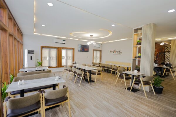 Pier Four Restaurant