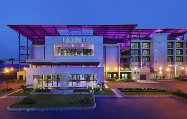Legend Hotel Lagos Airport, Curio Collection by Hilton — Ikeja