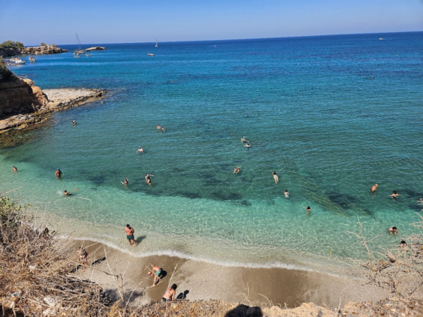 Sarantaris Beach