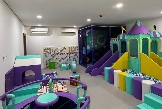 A Family-Friendly Café