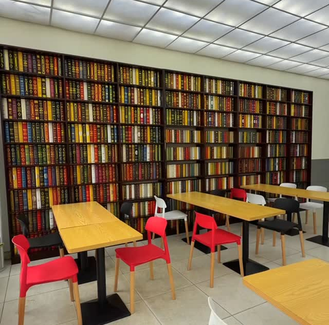 A Library-Inspired Ambience